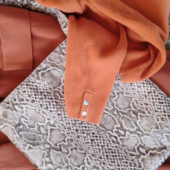 βοΈ Casual Corner Annex Plum Collared Button Up Long Sleeve Cardigan Sweater L - Picture 3 of 16